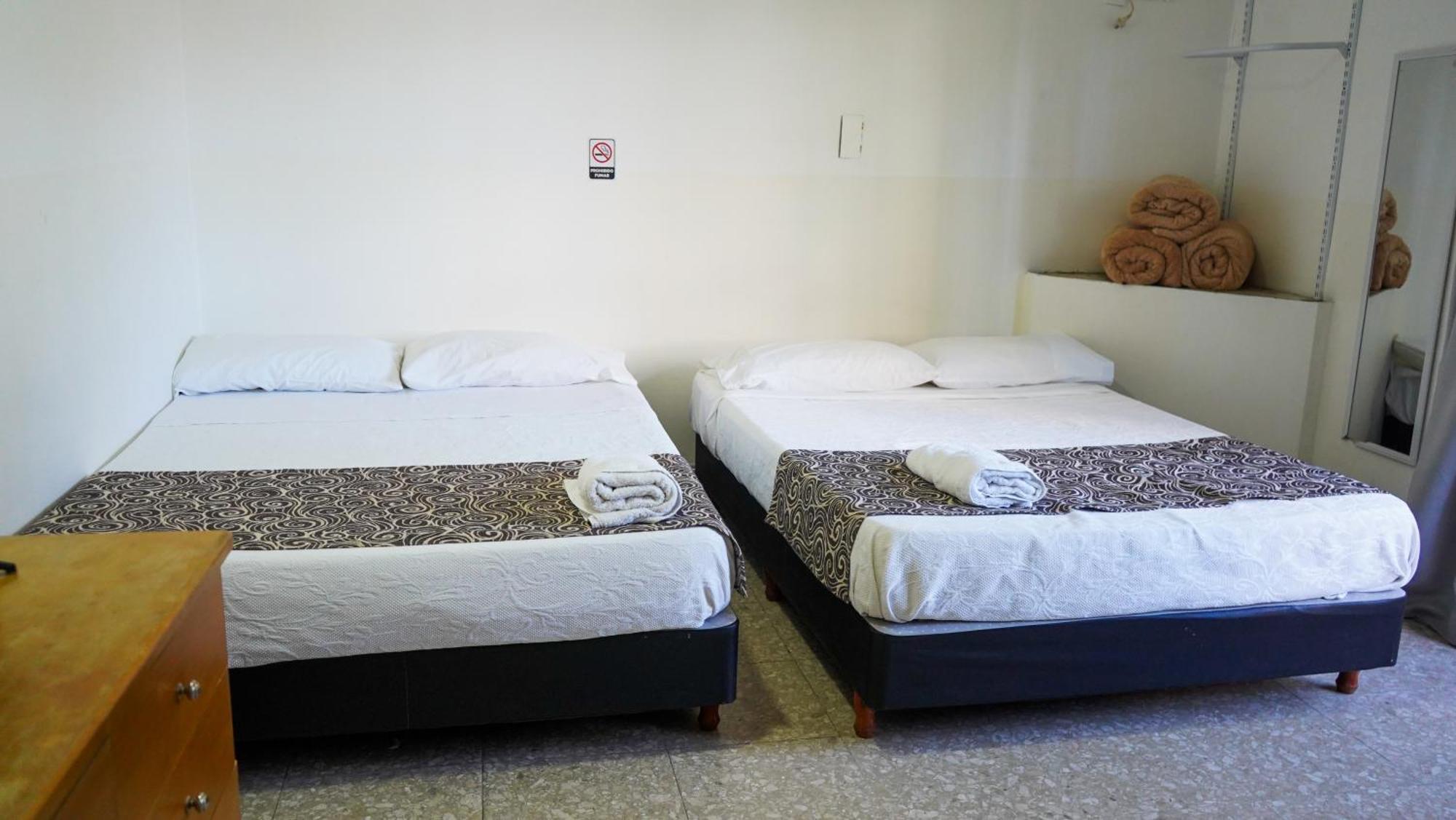 Hostal Con Terraza Y Parrilla En Palermo Buenos Aires Bagian luar foto